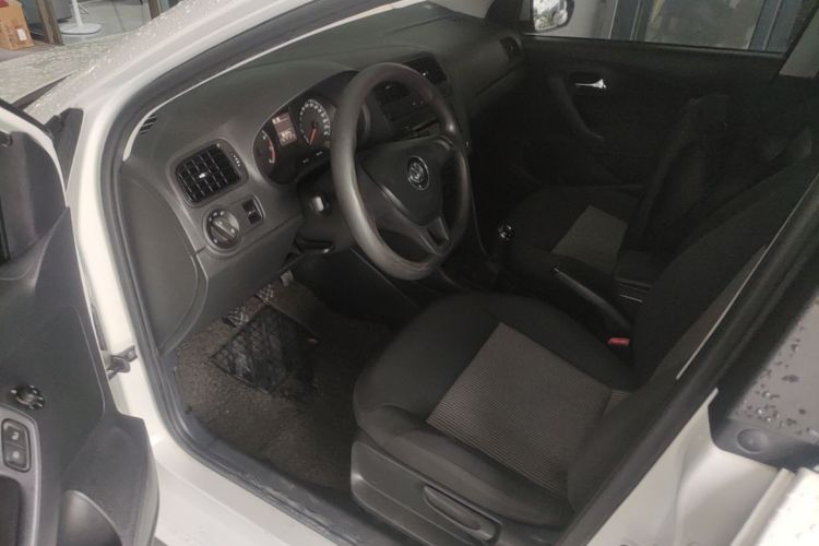 Volkswagen Polo 2017 #15 Volkswagen Polo 2017 car image #15