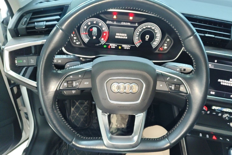 Audi Q3 2022 #11 Audi Q3 2022 صورة سيارة #11