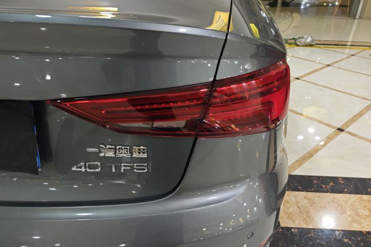 Audi A3 2018 car image #8