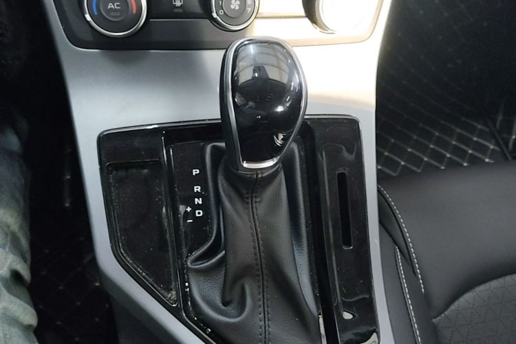 GEELY Emgrand 2021 #14 GEELY Emgrand 2021 car image #14