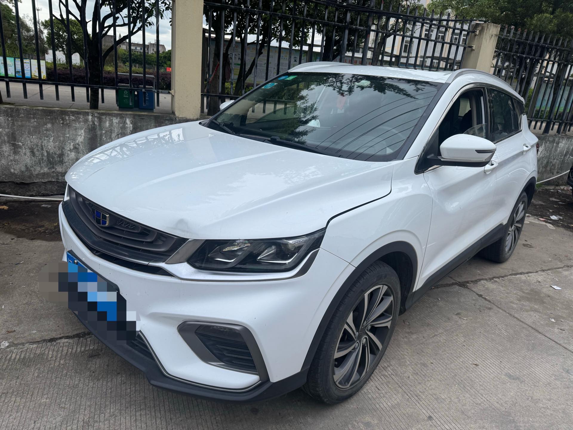 GEELY Coolray 2019 GEELY Coolray 2019 car image