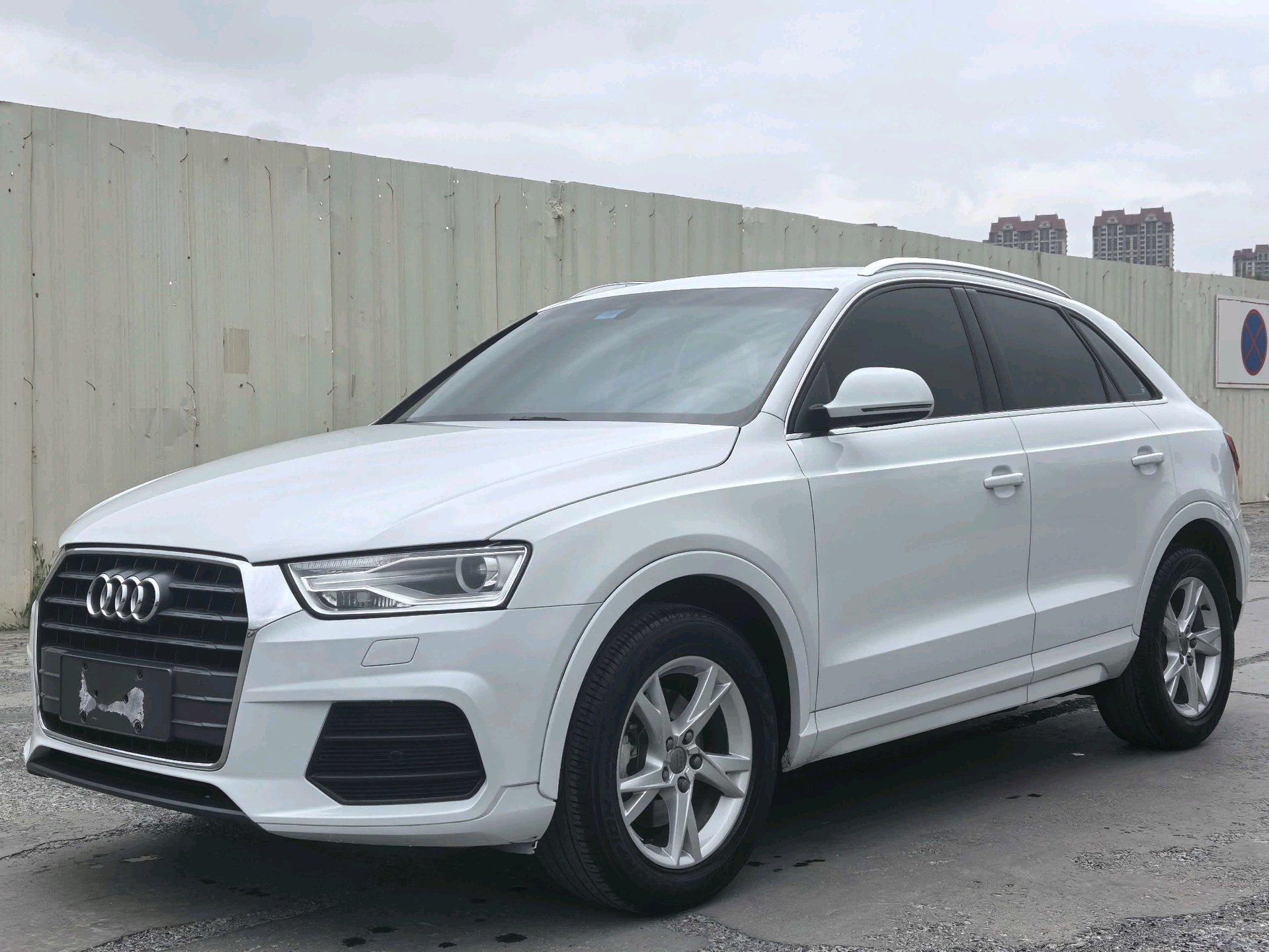 2017 2017 car image