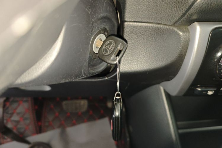 Toyota Vios 2017 immagine di auto #9