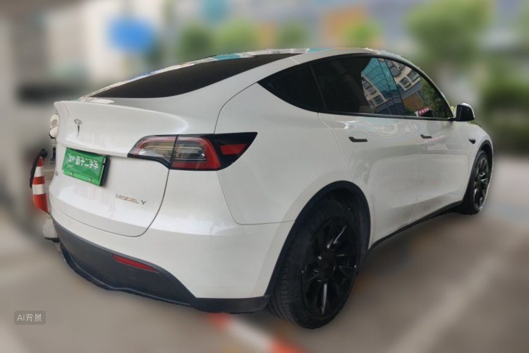 Tesla Model Y 2024 #7 Tesla Model Y 2024 car image #7