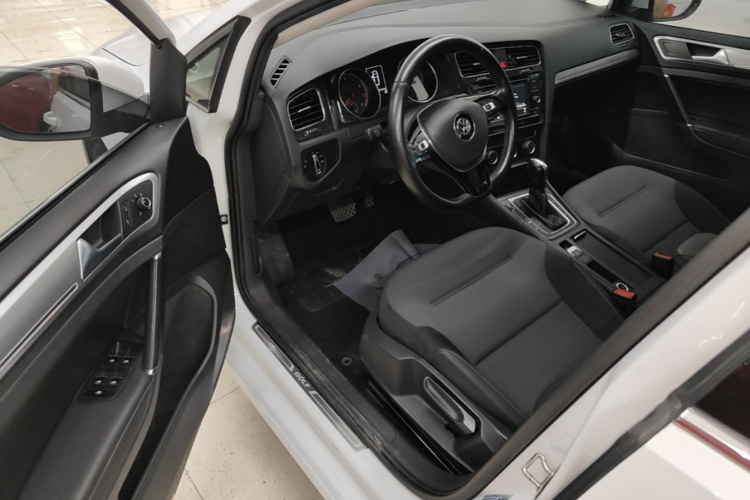 Volkswagen Golf 2018 #16 Volkswagen Golf 2018 car image #16