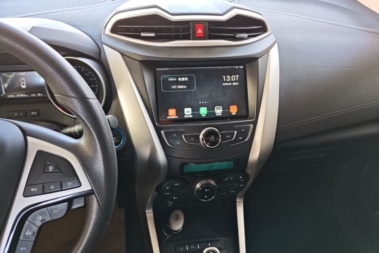 BYD Yuan New Energy 2019 car image #13