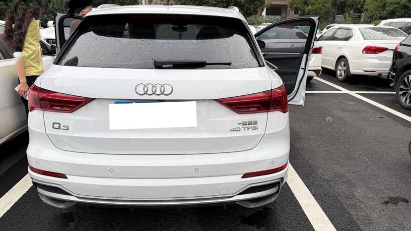 Audi Q3 2020 #4 Audi Q3 2020 car image #4