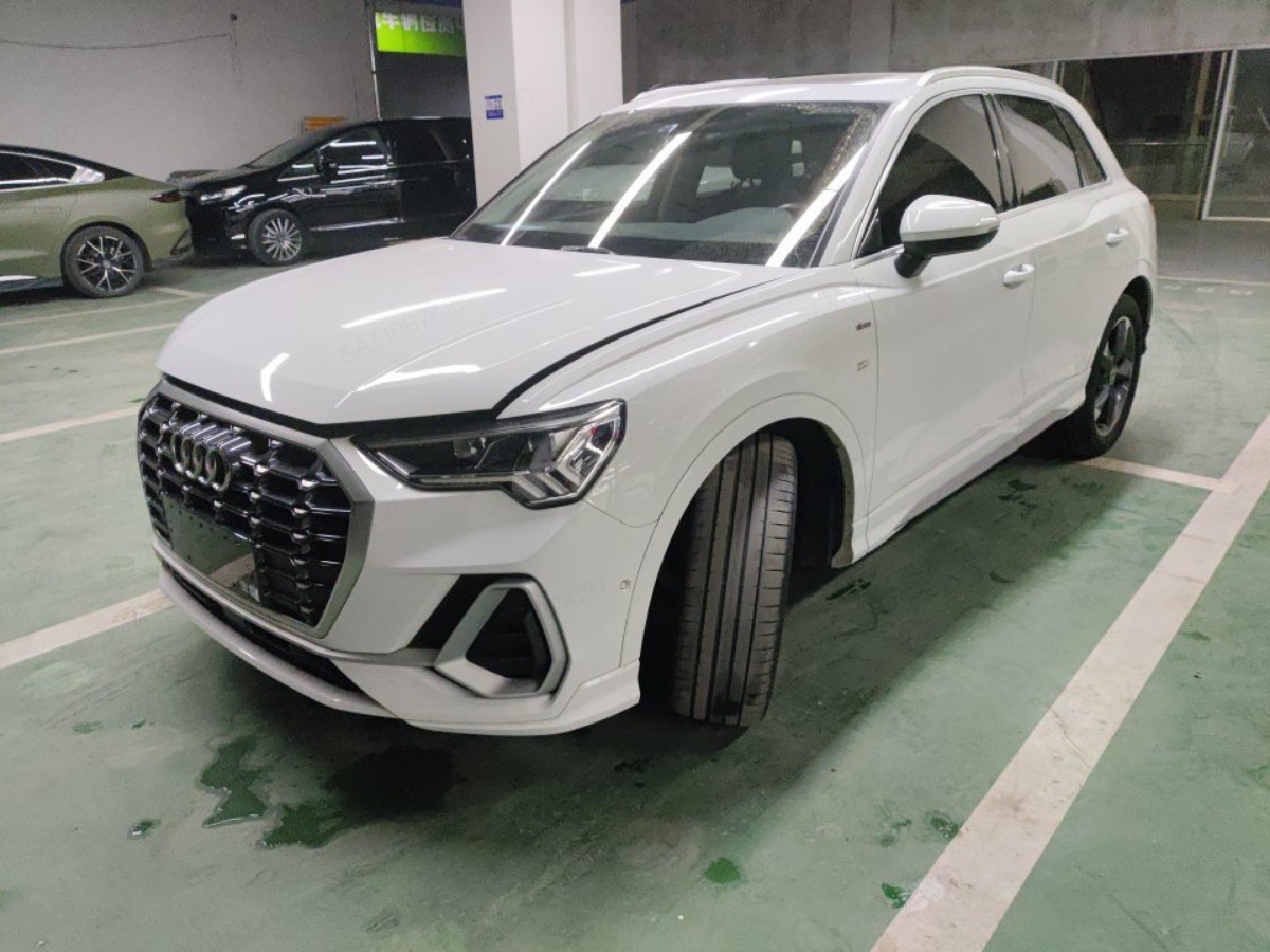 Audi Q3 2023 Audi Q3 2023 car image