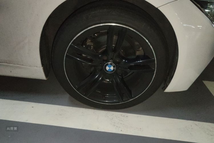 BMW 3 Series 2019 car image #9