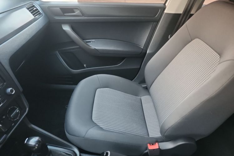 Volkswagen Santana 2019 #10 Volkswagen Santana 2019 car image #10