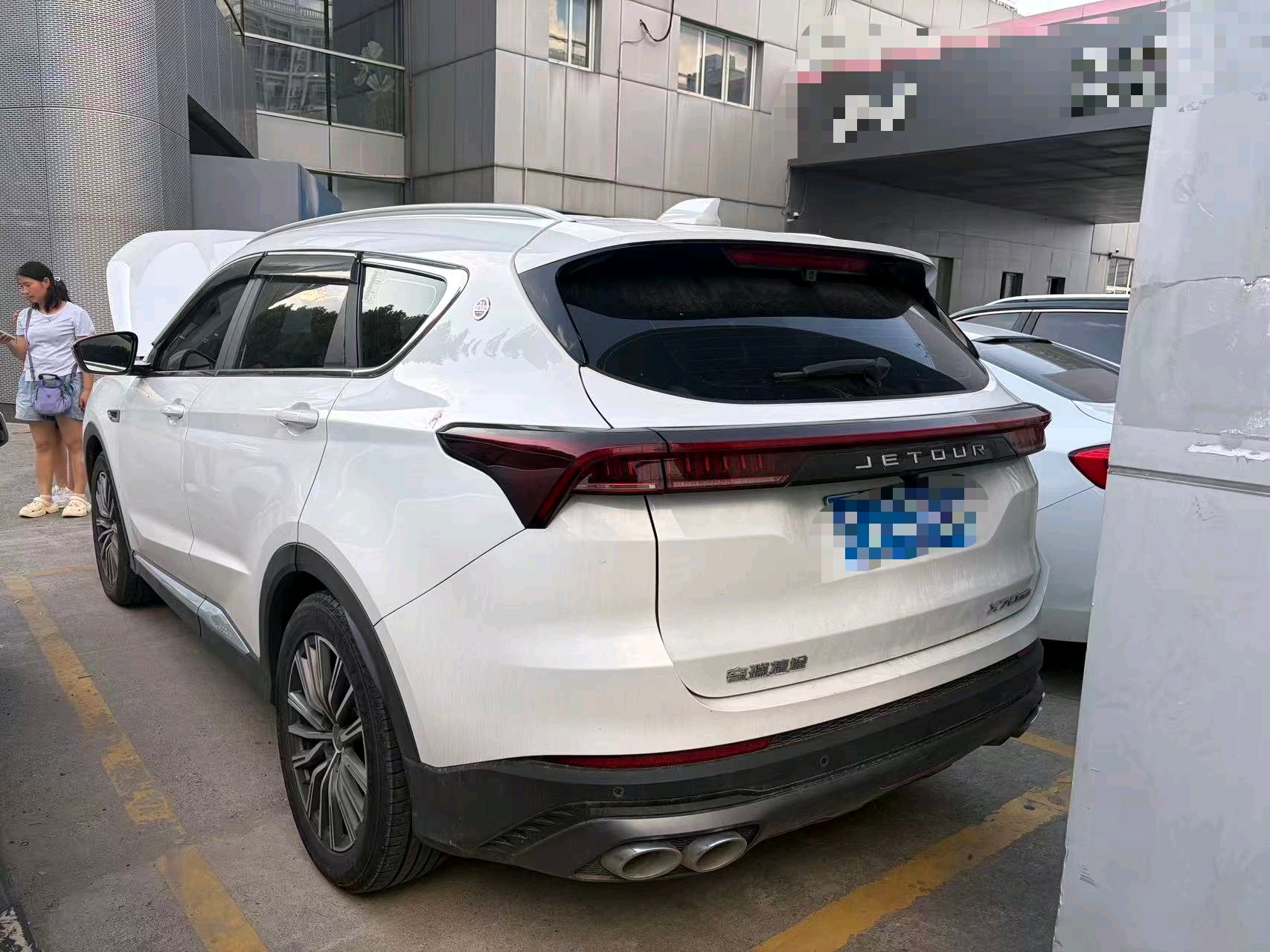 Jetour X70 PLUS 2022 car image #3