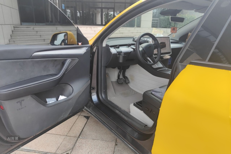 Tesla Model Y 2024 #18 Tesla Model Y 2024 car image #18
