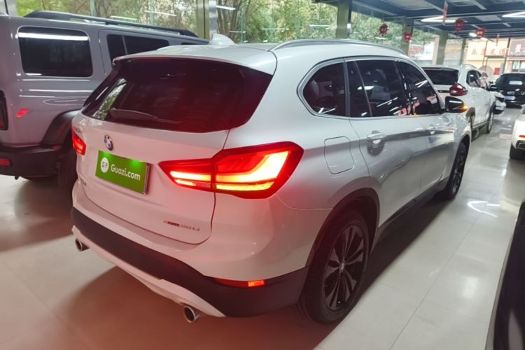 BMW X1 2019 #5 BMW X1 2019 صورة سيارة #5