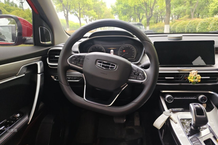 GEELY Coolray 2021 #12 GEELY Coolray 2021 car image #12