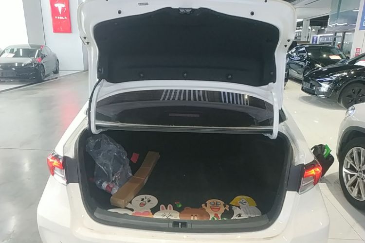 Toyota Corolla 2021 #19 Toyota Corolla 2021 صورة سيارة #19