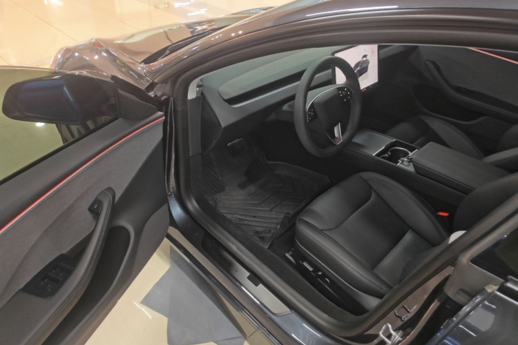 Tesla Model 3 2024 #16 Tesla Model 3 2024 car image #16