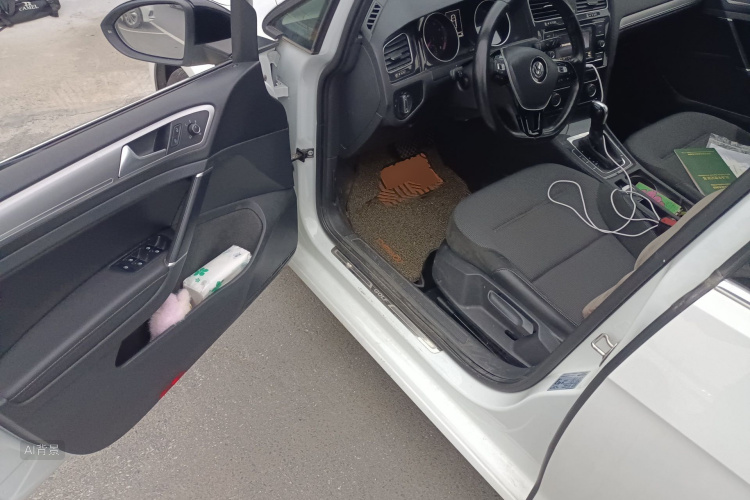 Volkswagen Golf 2018 صورة سيارة #18