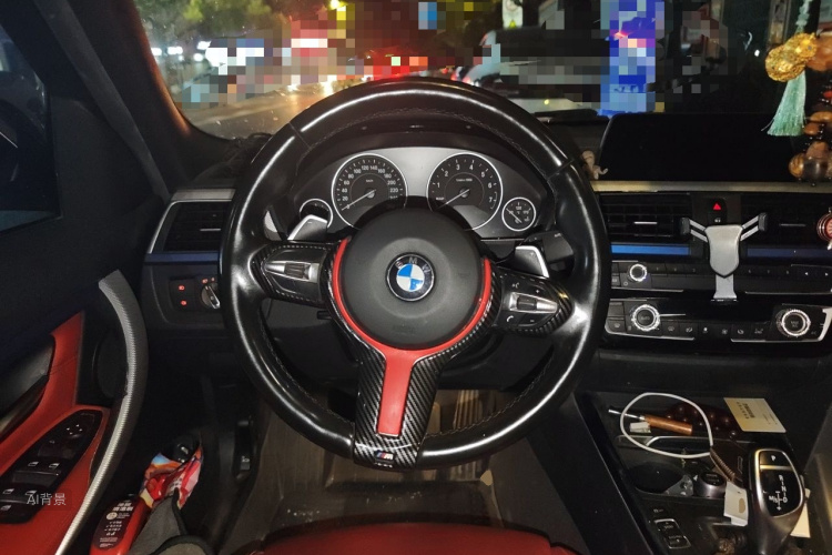 BMW 3 Series 2019 car image #12