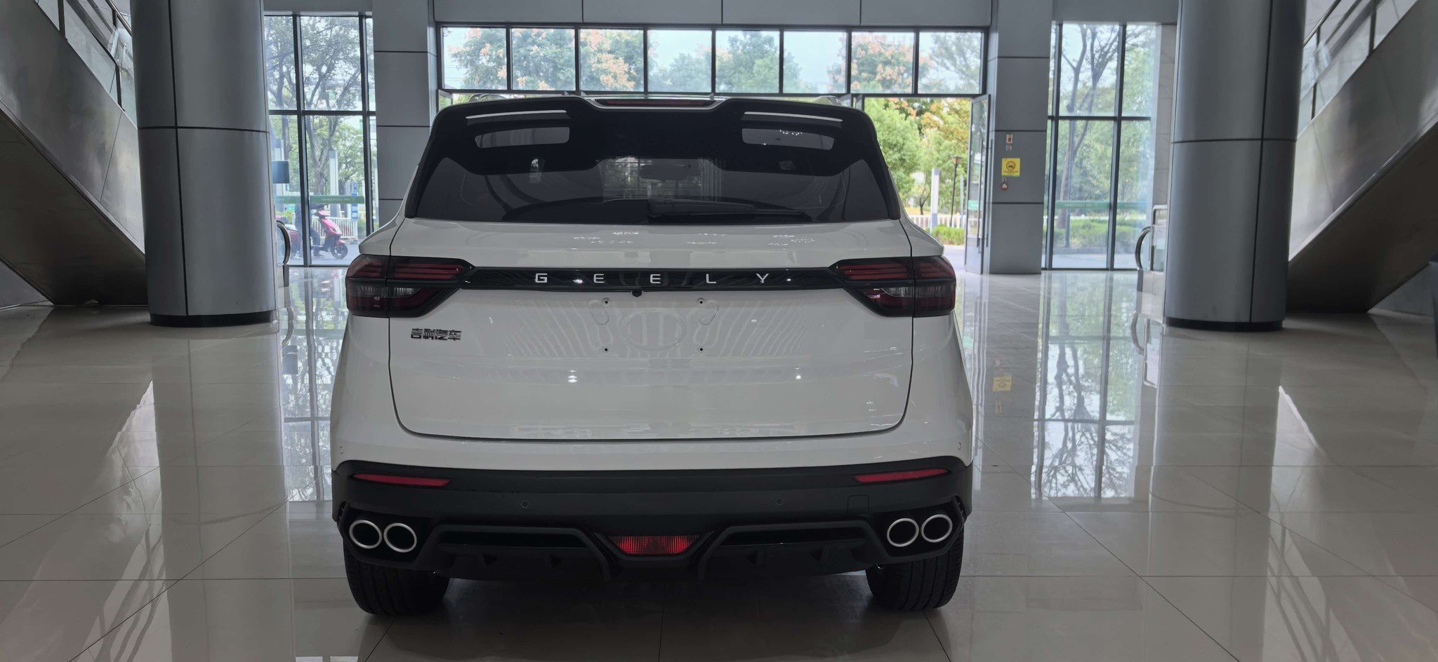 GEELY Coolray 2024 immagine di auto #4