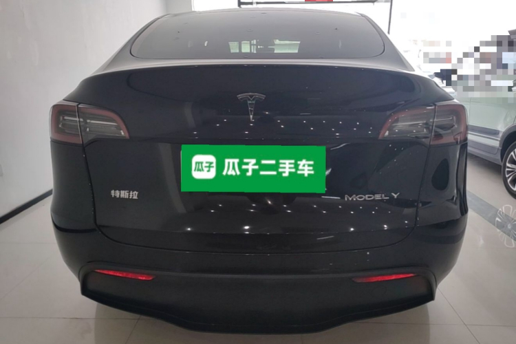 Tesla Model Y 2022 #6 Tesla Model Y 2022 car image #6