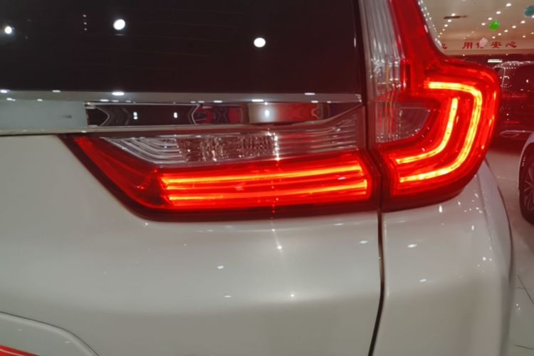 Honda CR-V 2020 #8 Honda CR-V 2020 car image #8