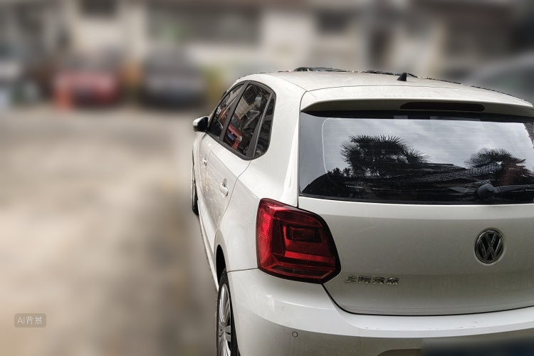 Volkswagen Polo 2019 car image #5