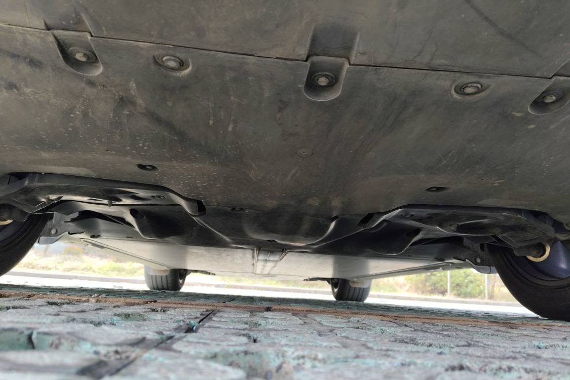 Tesla Model Y 2024 car image #14