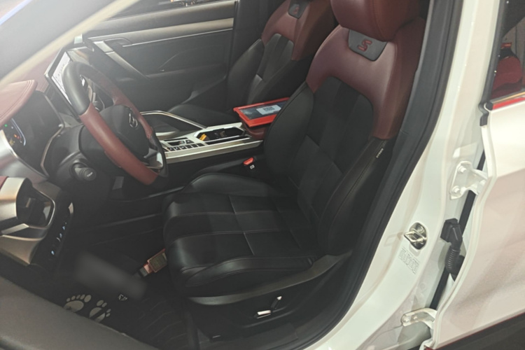 GEELY Coolray 2022 car image #15