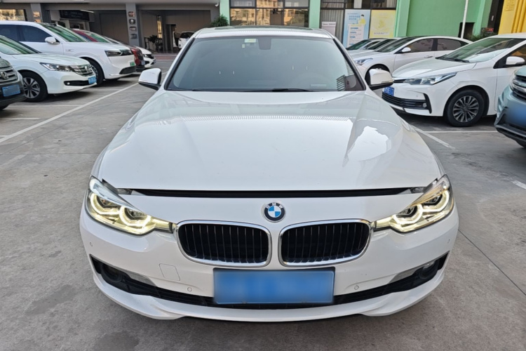 BMW 3 Series 2017 #3 BMW 3 Series 2017 изображение автомобиля #3