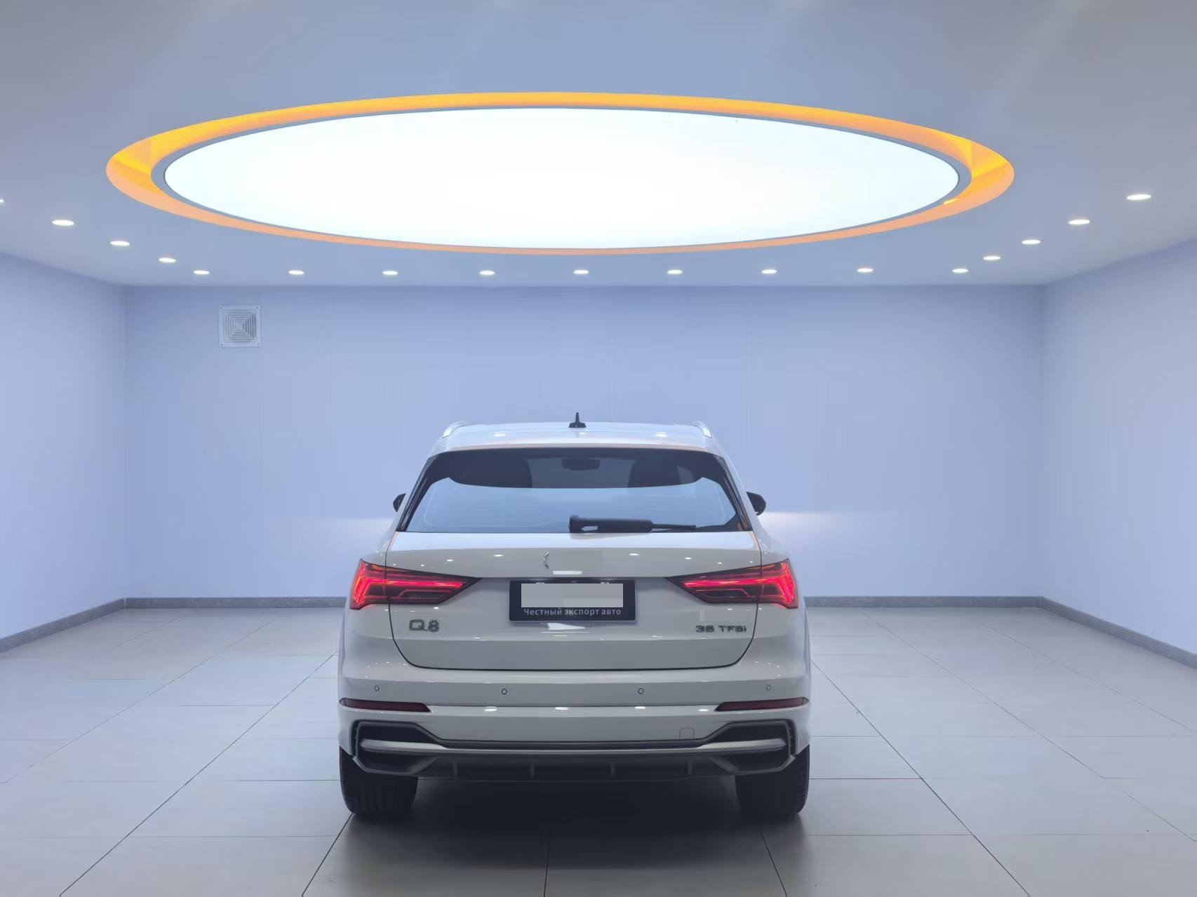 Audi Q3 2022 car image #4