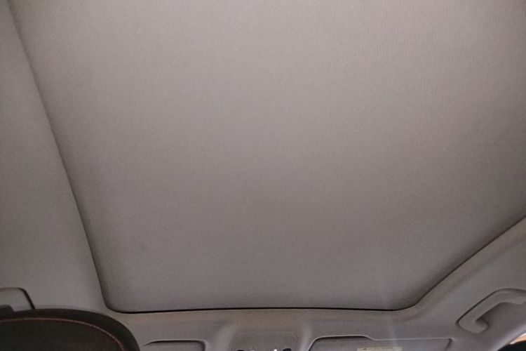 Audi Q3 2020 car image #18