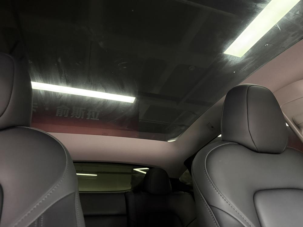 Tesla Model Y 2024 car image #14