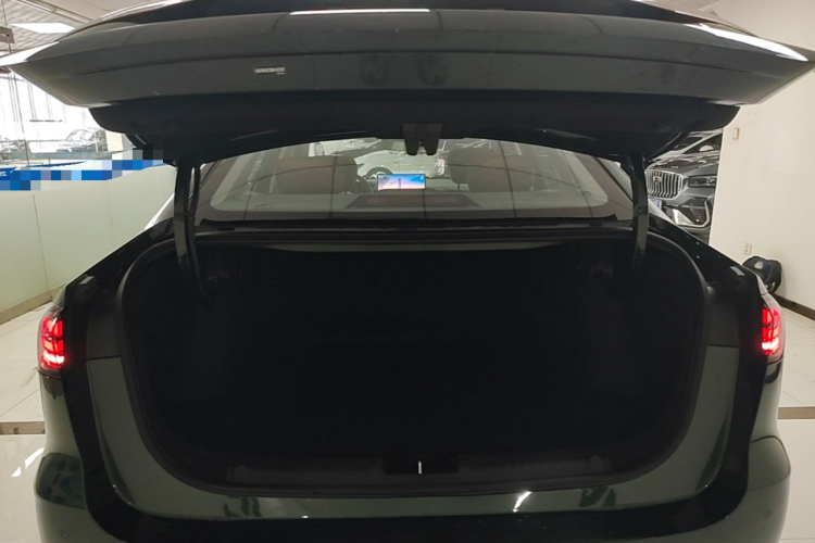 GEELY Emgrand 2026 #19 GEELY Emgrand 2026 car image #19