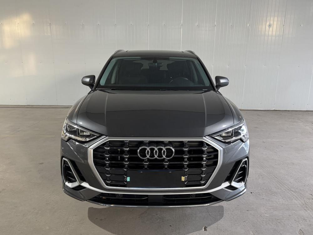 Audi Q3 2022 изображение автомобиля #2