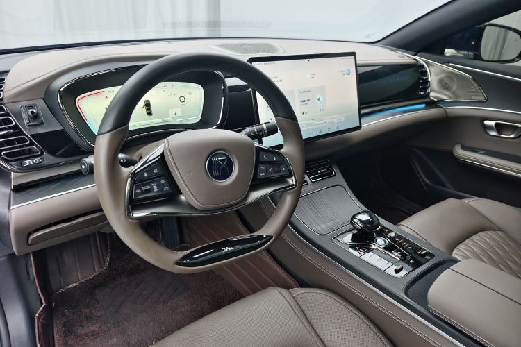 BYD Han 2022 car image #15