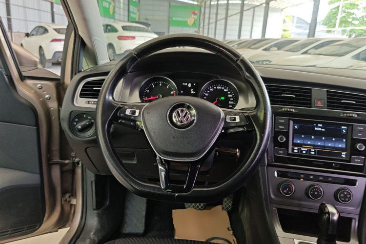 Volkswagen Golf 2016 immagine di auto #11