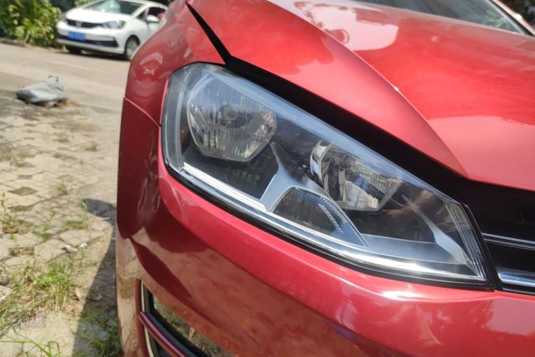 Volkswagen Golf 2015 car image #8