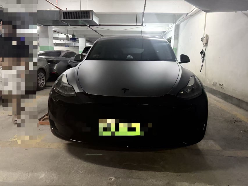 Tesla Model Y 2024 car image #2