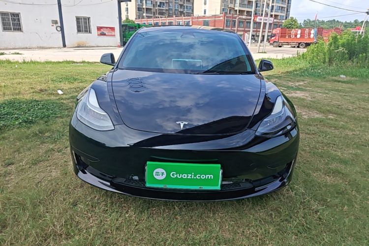 Tesla Model 3 2023 car image #3