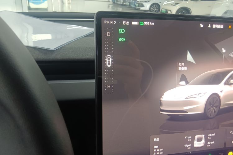 Tesla Model 3 2024 #14 Tesla Model 3 2024 immagine di auto #14