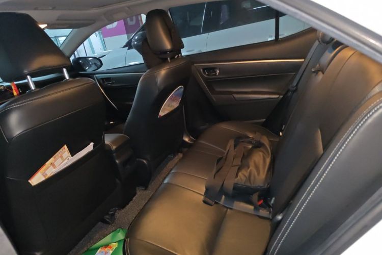 Toyota Corolla 2015 immagine di auto #14