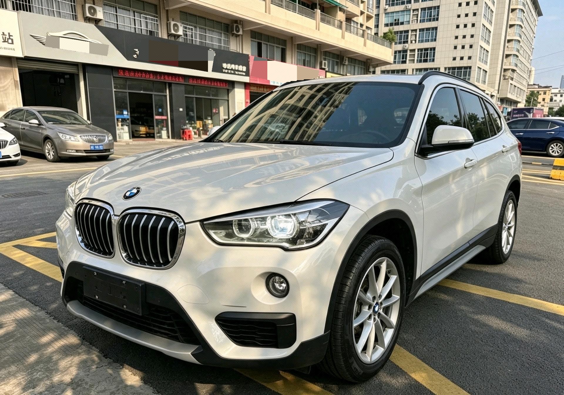 BMW X1 2019 BMW X1 2019 car image