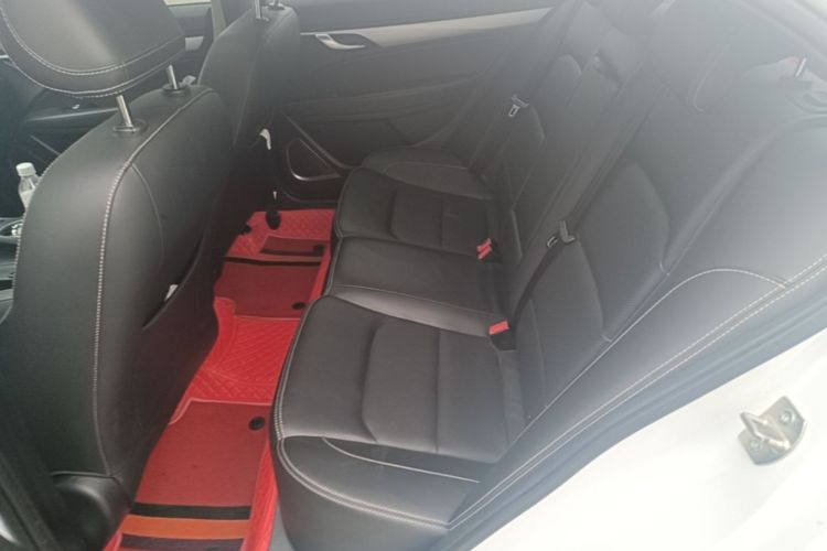 GEELY Emgrand 2019 #17 GEELY Emgrand 2019 car image #17