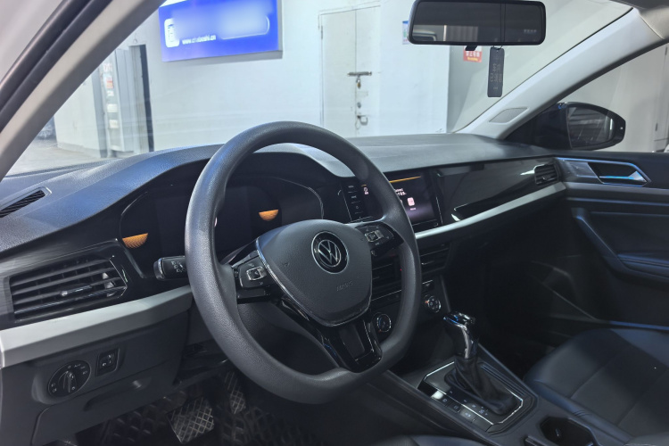 Volkswagen Lavida 2021 car image #9