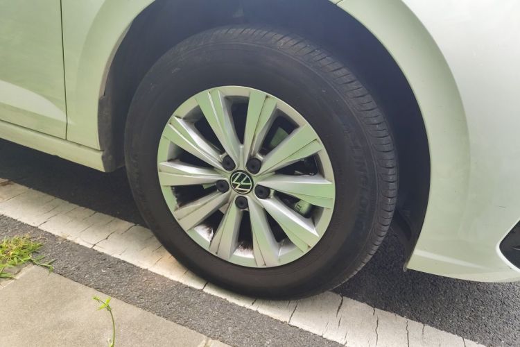 Volkswagen Lavida 2025 car image #6