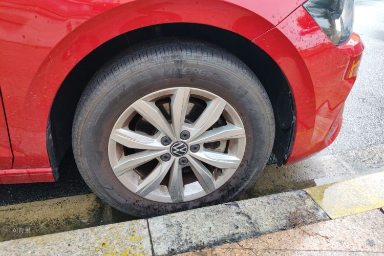 Volkswagen Polo 2023 car image #9