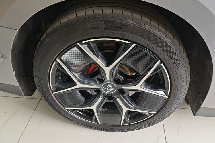 BYD Han 2022 immagine di auto #10