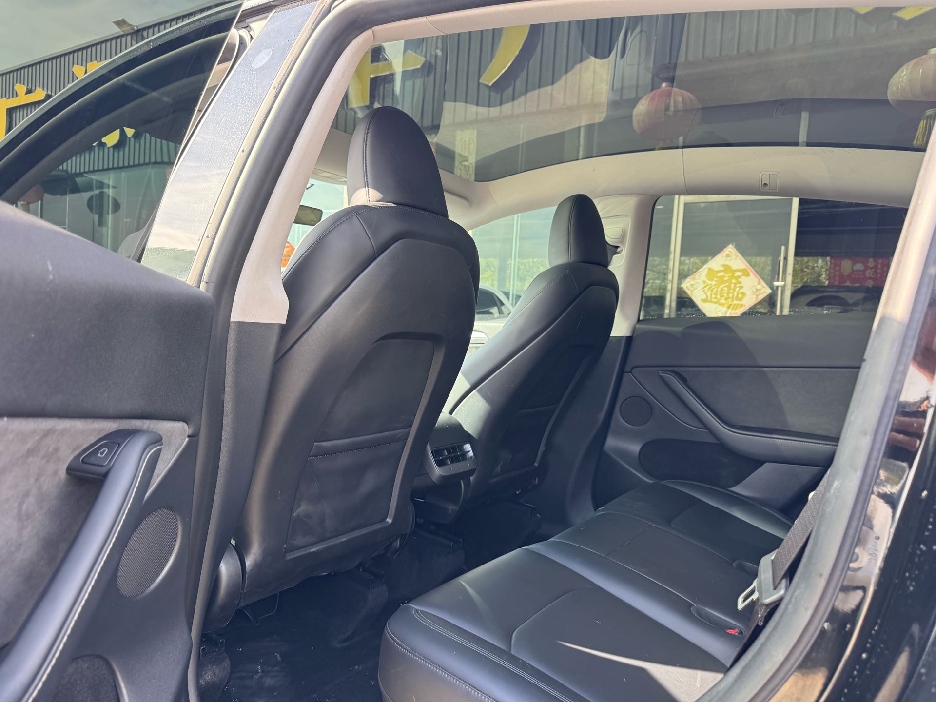 Tesla Model Y 2024 #5 Tesla Model Y 2024 صورة سيارة #5