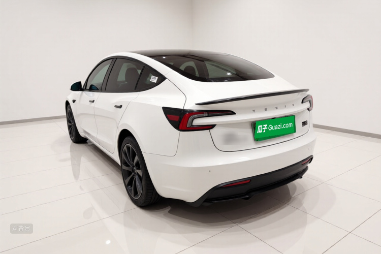Tesla Model 3 2024 #5 Tesla Model 3 2024 immagine di auto #5