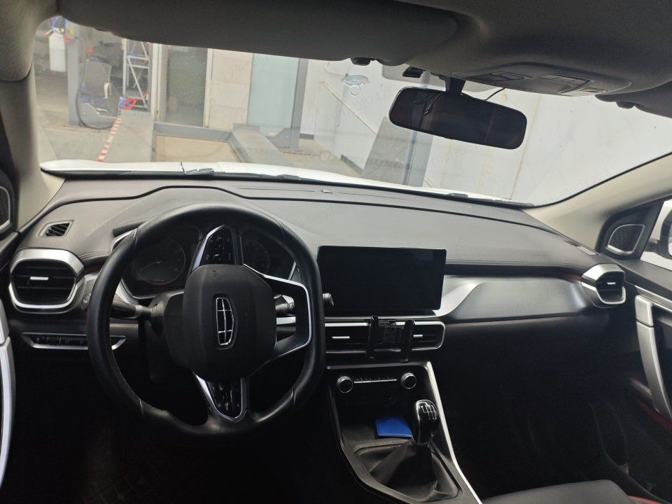 GEELY Coolray 2023 #4 GEELY Coolray 2023 imagen de coche #4